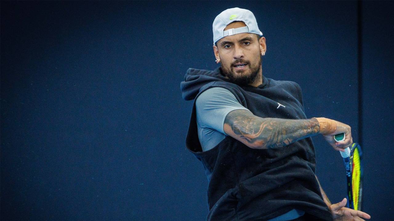 西班牙网球队横扫法国网球队，克耶高斯制霸全场的简单介绍