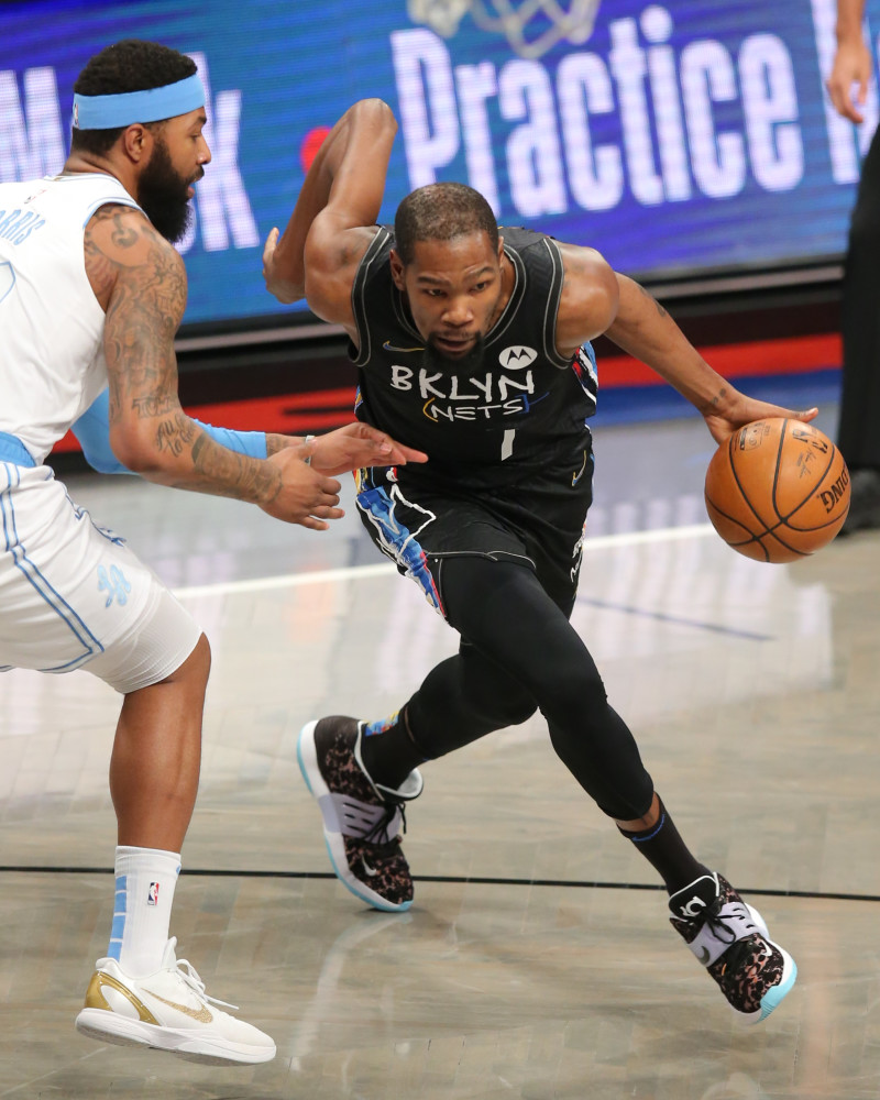 步行者爆冷湖人B队，波特完成帽子戏法