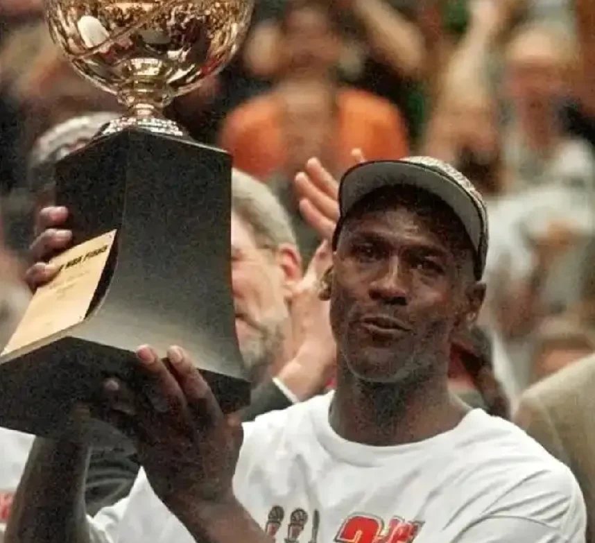 公牛逆转德国男篮，米尔萨普惊艳世界