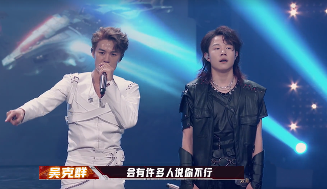 开云体育平台APP-精彩对弈！胜者携手晋级，败者黯然离开舞台