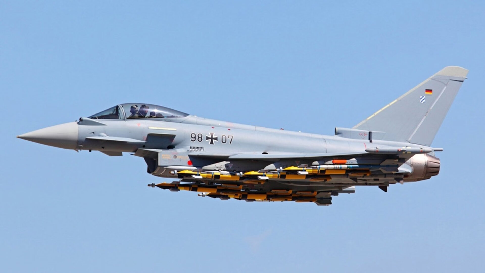 加克波闪耀破门,战术机器轰鸣!莱比锡红牛连续得分潮强势压制比利亚雷亚尔